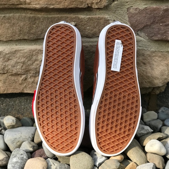 Restock NWT Vans Embossed Suede Sequoia Slip-on - Picture 6 of 8
